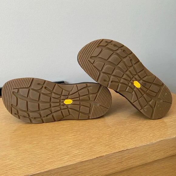 Brown Leather Chaco PedShed Slides - Picture 2 of 9